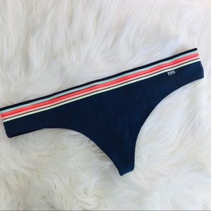 VICTORIA’S SECRET PINK Thong L NWT